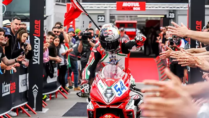 Red Bull Sporcuları hafta sonu Avrupa’da piste çıkıyor