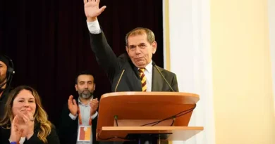 Dursun Özbek'ten iki günde çifte zafer